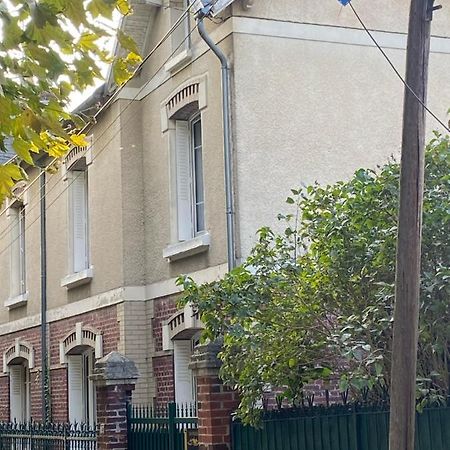 Studio Tt Confort Neuf Et Equipe Apartment Noyon Exterior photo